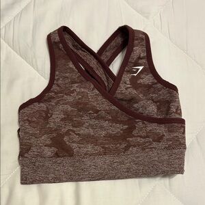 Gymshark Women's Camouflage Sports Bra - Maroon